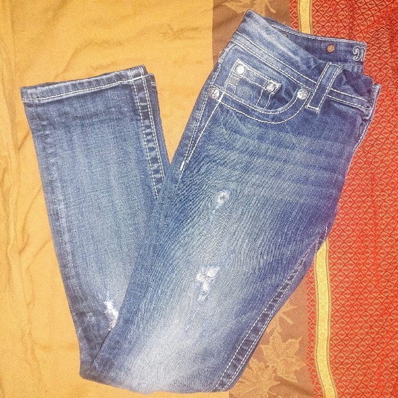 Miss Me Signature Crop 25 - Picture 3 of 6